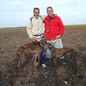 hermanoslazaro's profile picture. 