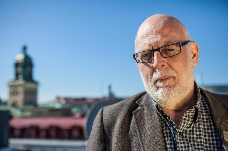 Folkbildare från Halmstad. Arbetar på Sensus och aktiv i Försvarsutbildarna.