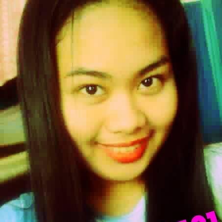 IT graduate- web programmer/ web designer/graphics designer 
- cool & Adik-adik pagmay time!
FOLLOW ME!  and i'll do the same:)