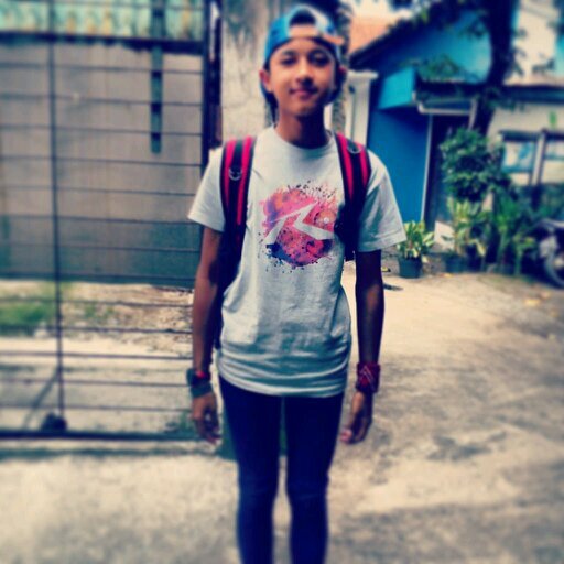 90's. BORN TO DIE. LIVE TO PARTY.DENIM.ROCK N' ROLL.FASHION.SNEAKERS.