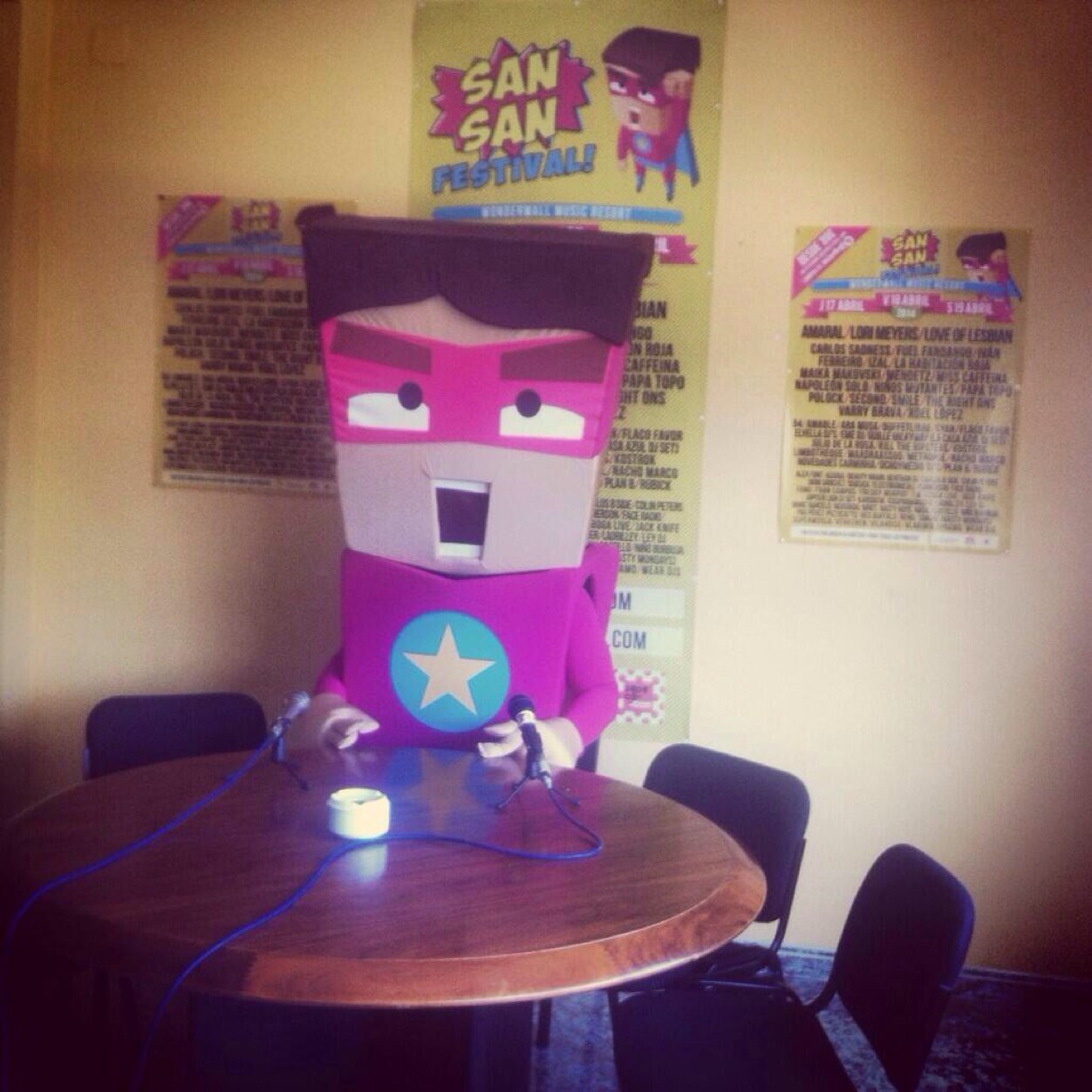 promotor de be you, y jefe de equipo terraza akua, miembro de grupo huevo fritoo!!