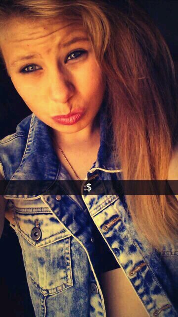 ☆Allô vous me recevez - je sui une folle dans ma famille et j'aime ça☆ enfin  après il y a mon frère mais bon...:$