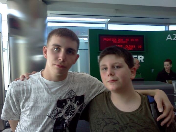 Xbox live GT:BlueJay Conniii Am. CoD player OBJ I run sub CoD comp. for 1.5+ Years