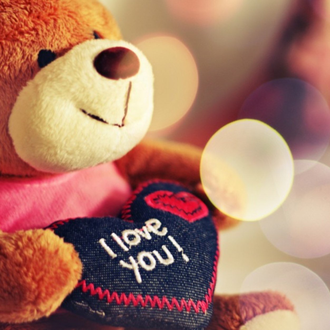 You're beautiful, I just met you and i think youre wonderful. Tweeting lovely things to make you smile. I love you xxx
