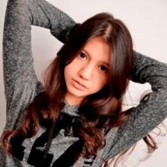 anniv in date 15 .. resmi n follback dari beberapa artis cek fav , pict , & followers ,, follback ? just mention ! jgn lupa bantu promote ya guys {} :* thanks