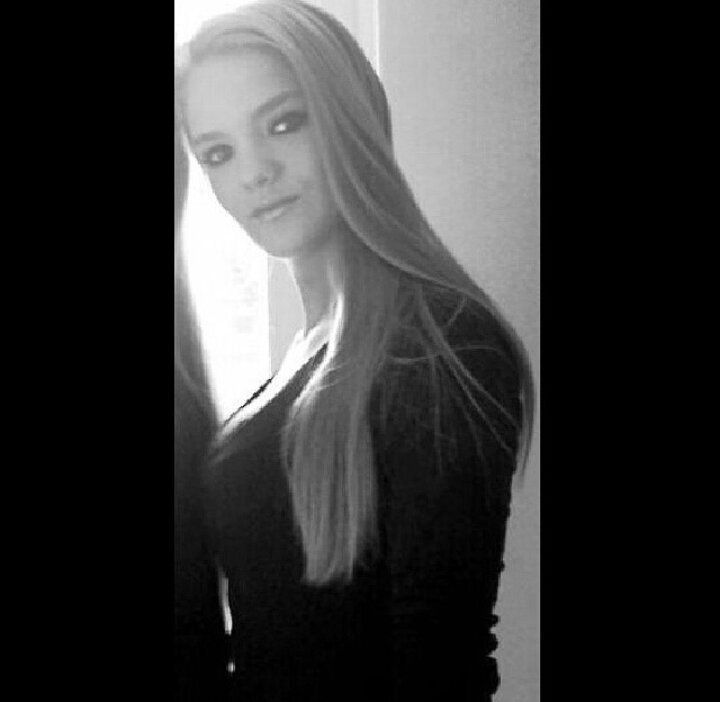 insta : ninaa_vb