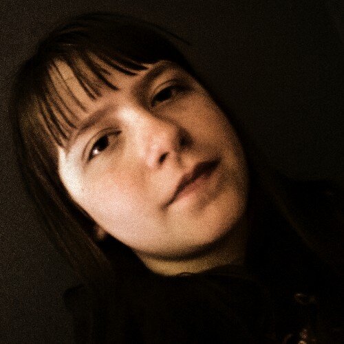 billie_moss74's profile picture. Hey my name is Billie and I am 11 years old. I love The Hunger Games. Also I love Avril Lavigne, Paramore and AC DC!