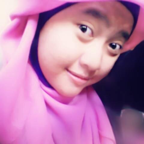 NadiaTriM3's profile picture. ,Hijab is your identity :)