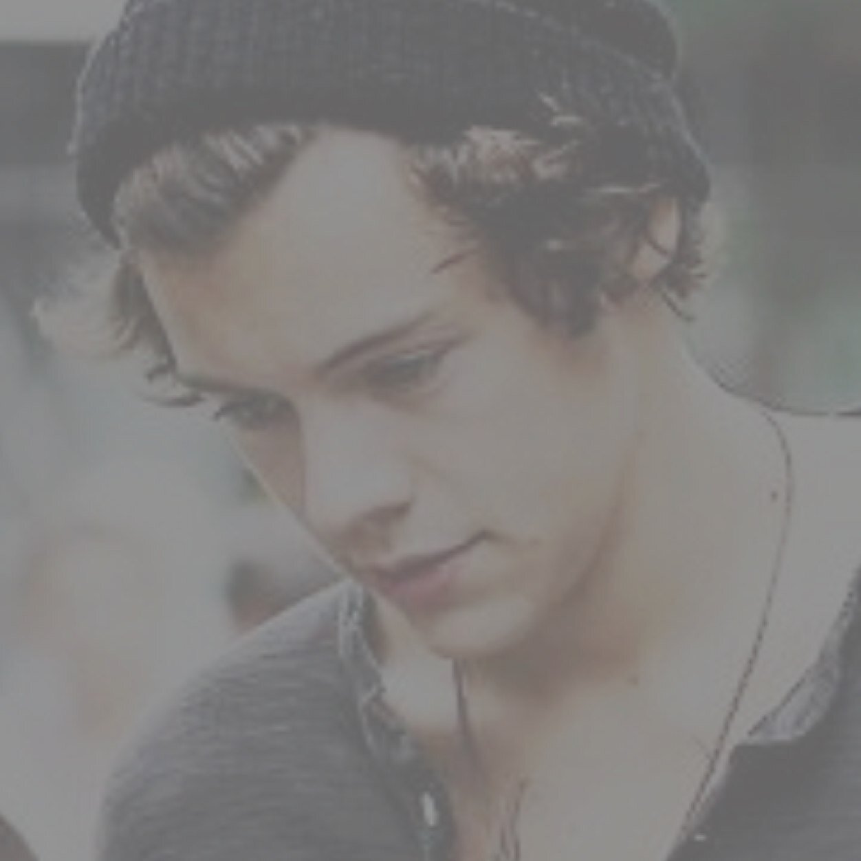 xlouishappiness's profile picture. 