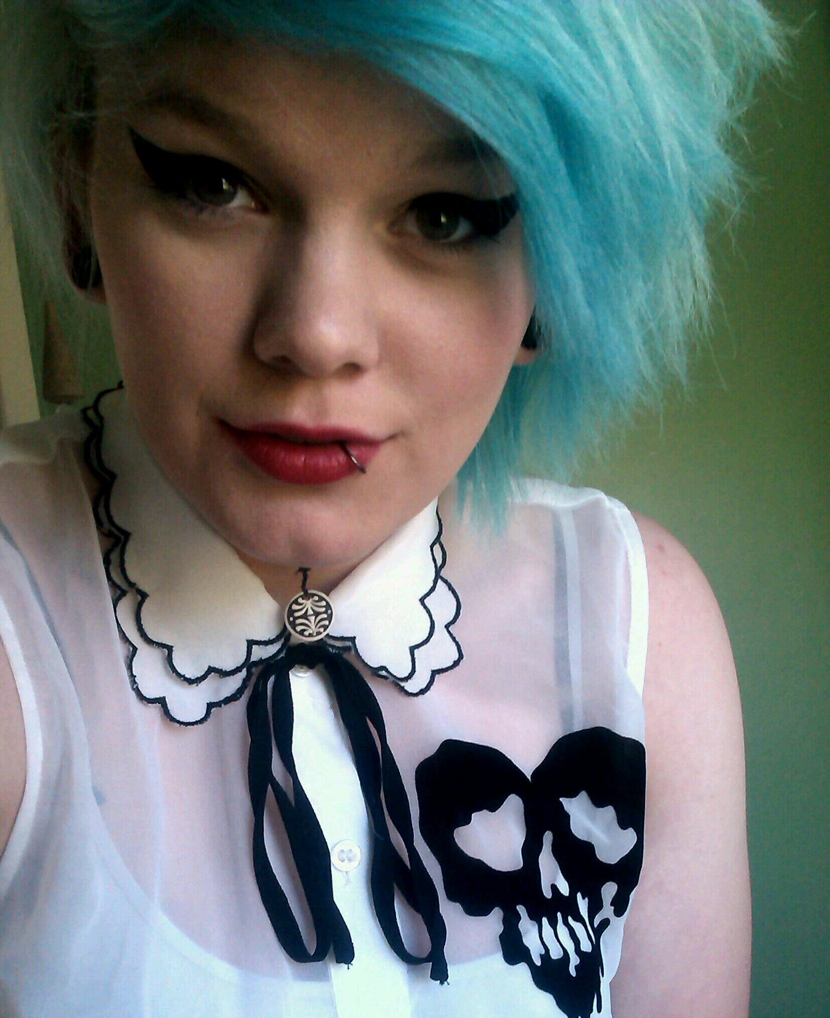 ShadowMoses_'s profile picture. Tattoo Apprentice. Met BMTH on the 4/4/13. Bring Me The Horizon, Adventure Time, Skating, Pokemon and Gigs keep me happy. #RIPMitchLucker