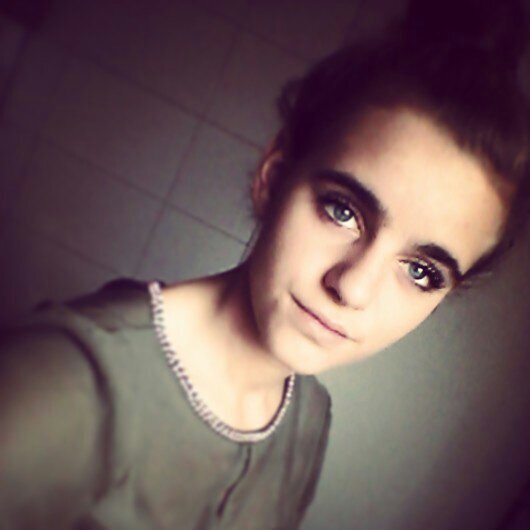 ..asten..