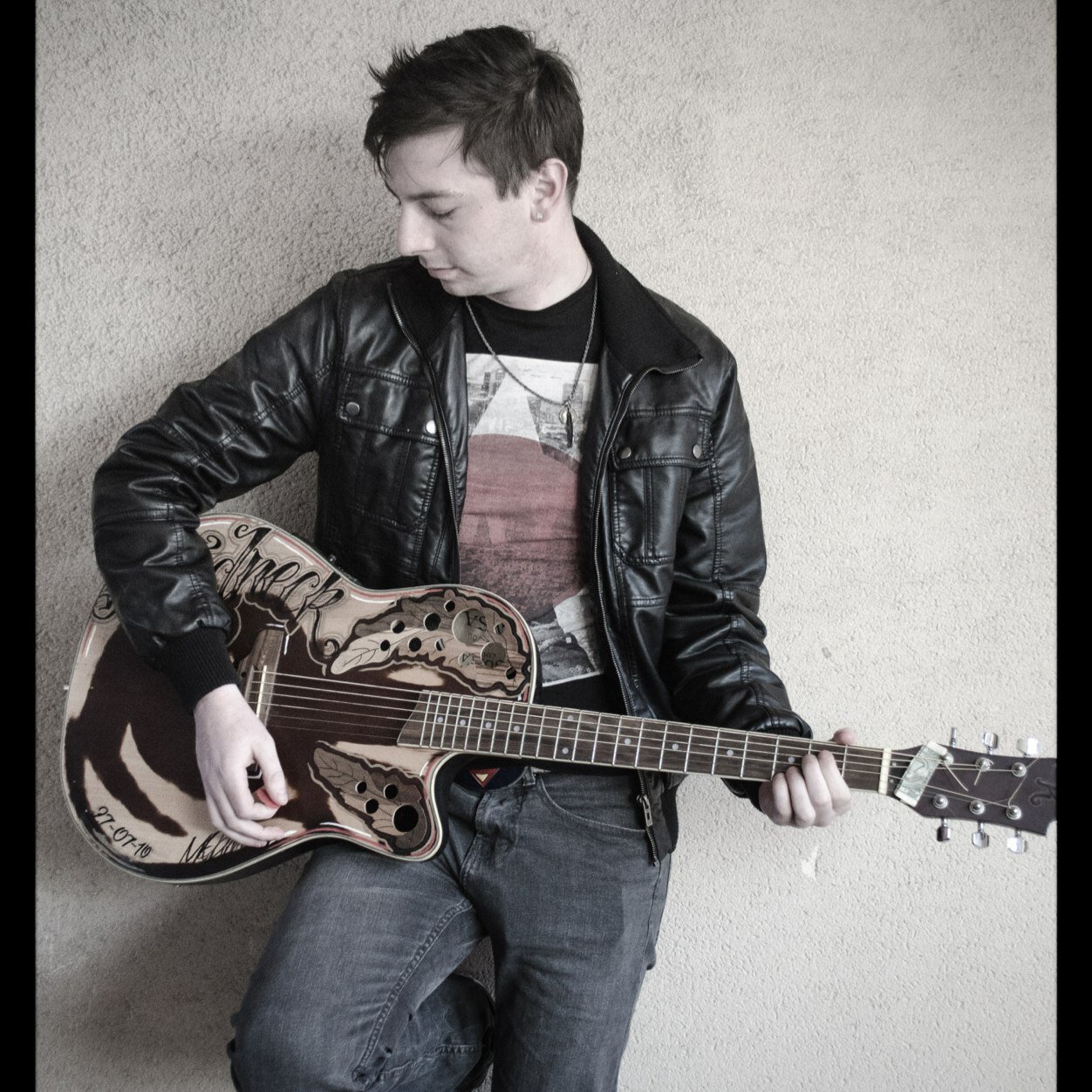 iAlcideTwitch's profile picture. Dance first, Think later. It's the natural order.