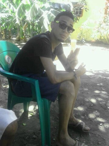 ToO el mundo taA claroO. De kien soy yoO.