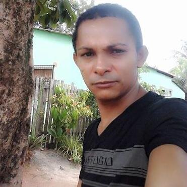 AMO A VIDA,MINHA FAMÍLIA,QUEM ME FAZ FELIZ E DEUS EM PRIMEIRO LUGAR... RESUMINDO SOU FELIZ!!!