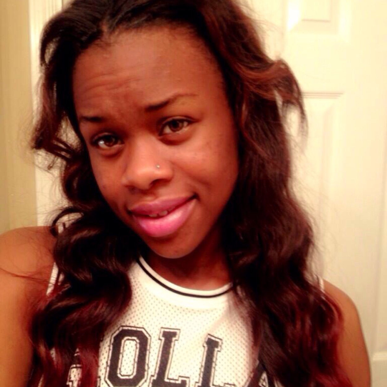 saybrowneyes_'s profile picture. 