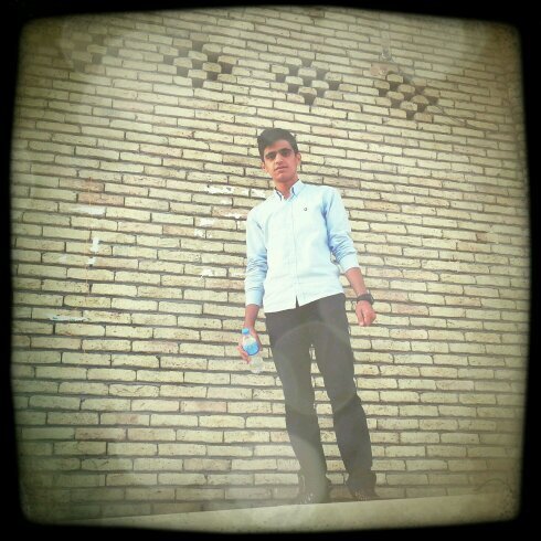 ‏مستعد ابروحي اضحي حتى اگوللها أفرحي