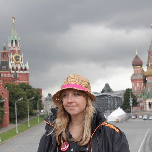 Freelance journalist from London (via Dubai and LA).