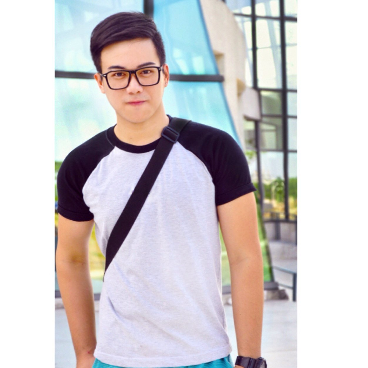 rjohnsab's profile picture. 