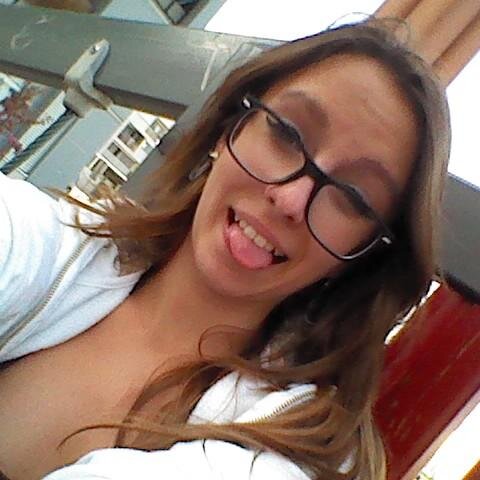 Vas Happenin' ?? Le me is chillin. I'm a Directioner and a BRO! I love PEWDIEPIE and Niall! 5SOS!!! Miky*.*
I'm following back! Love you all!! xoxo