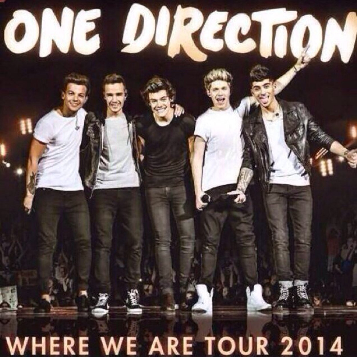 Posting WWA pictures and vines all tour