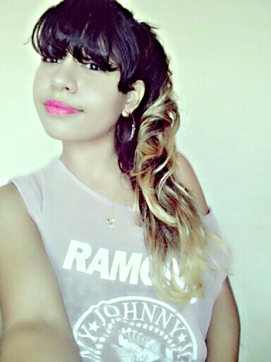 você foi uma das melhores coisas que me aconteceu nos últimos tempos, sabe que eu sempre estarei ao seu lado pelo fato de te amar tanto minha catinha *-*
