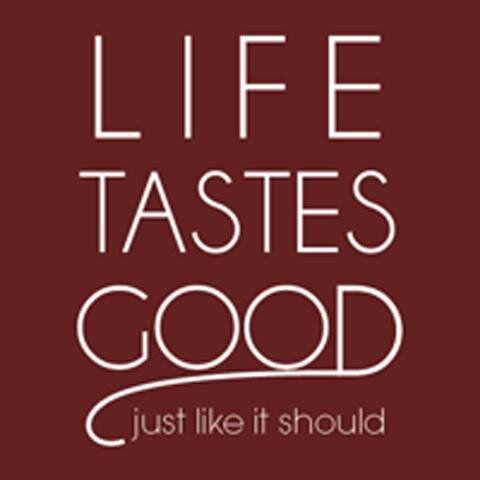 Life Tastes Good is a food & travel blog dedicated to eating fresh food at home and away to be healthier, save money, & experience great flavors! #LTGRecipes