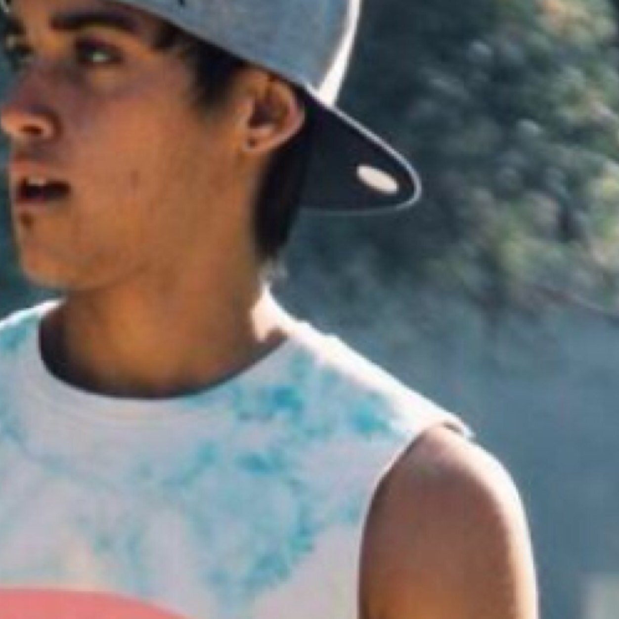 I ship beau and leo tbh. The people who are different are the ones who stand out, dont be afraid to be you!