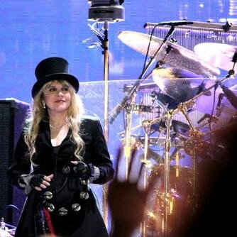 I'm totally in love (obsessed) with Stevie Nicks! ♥
