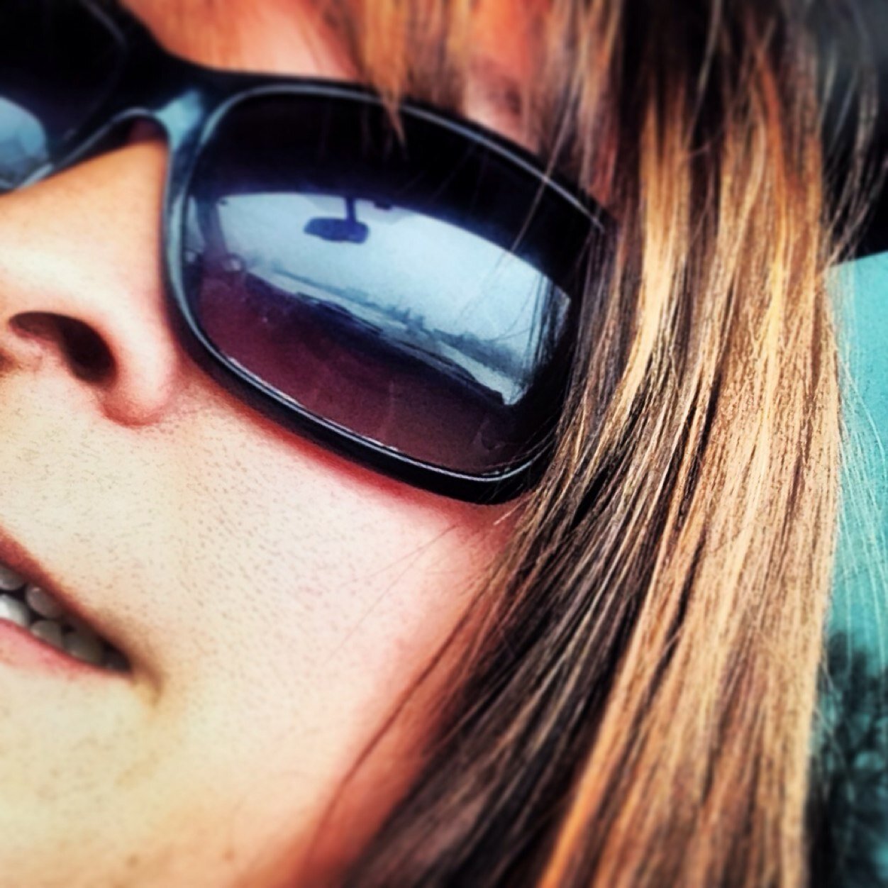 palaceliving's profile picture. 