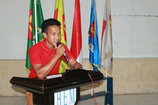 sy hdup dri kluarga kurang ampu ksadaran itulah yg memotivasi sy untk jdi orag yg berhasil dan membahagiakn kedua ortuq.