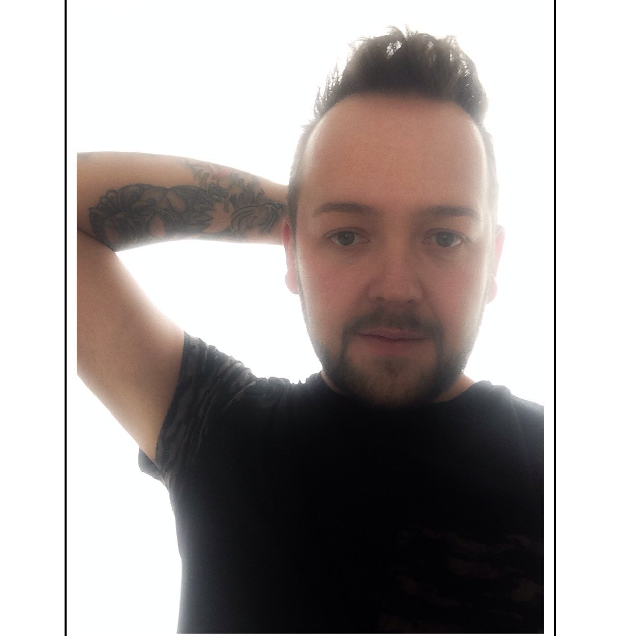 sander_karuna's profile picture. Gezelligheid, feestjes, buddyzorg, olieverf schilderen en meer...