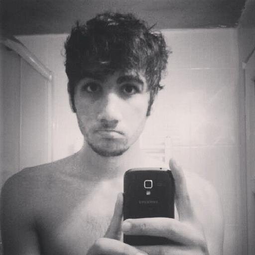 FuckOfffBitchh's profile picture. GALATASARAY / ASLAN / 18 / TWD / KÜFÜRSANATÇISI / ÜŞENGEÇ / SARIŞIN HASTASI / TALADRO /DUMAN / SKRİLLEX / EMİNEM / AVRİL /  ELVİS / AZAP / STALLKER