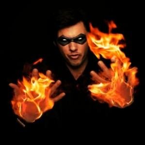 Aurélien Cotentin, dit Orelsan, est un rappeur français. Il se fait connaître sur Internet grâce à sa chanson Saint-Valentin. #orelsan #orelfan