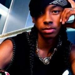 I wake to a world of criticisms to only hope for freedom...   Skittles & Baby Ruths!!! If you dont like me, who gives a fuck? I always be me!   2WICE 4 EVA!!!!