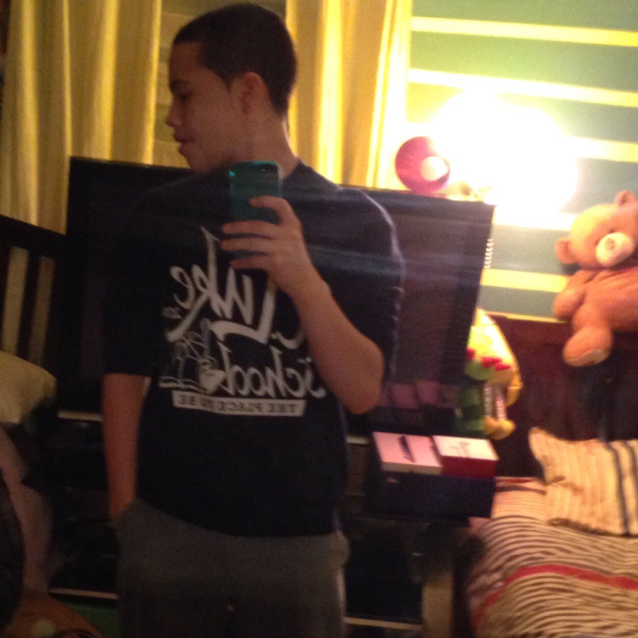 domislive2tweet's profile picture. 