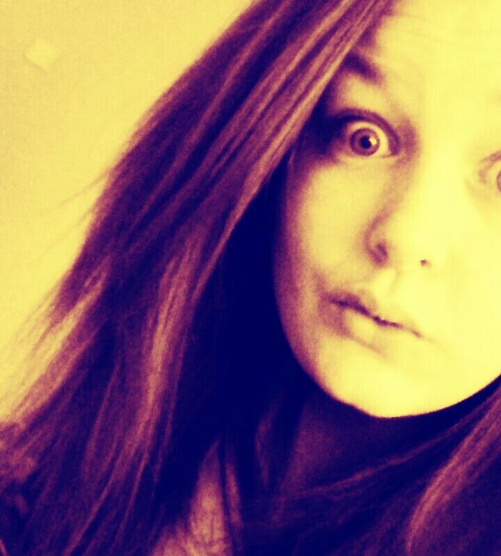 hi my name is Mollie and I am from Halifax and I get a follow off @LukeFriendMusic also @TheVampsTristan on 20/10/13 love you so much xc
