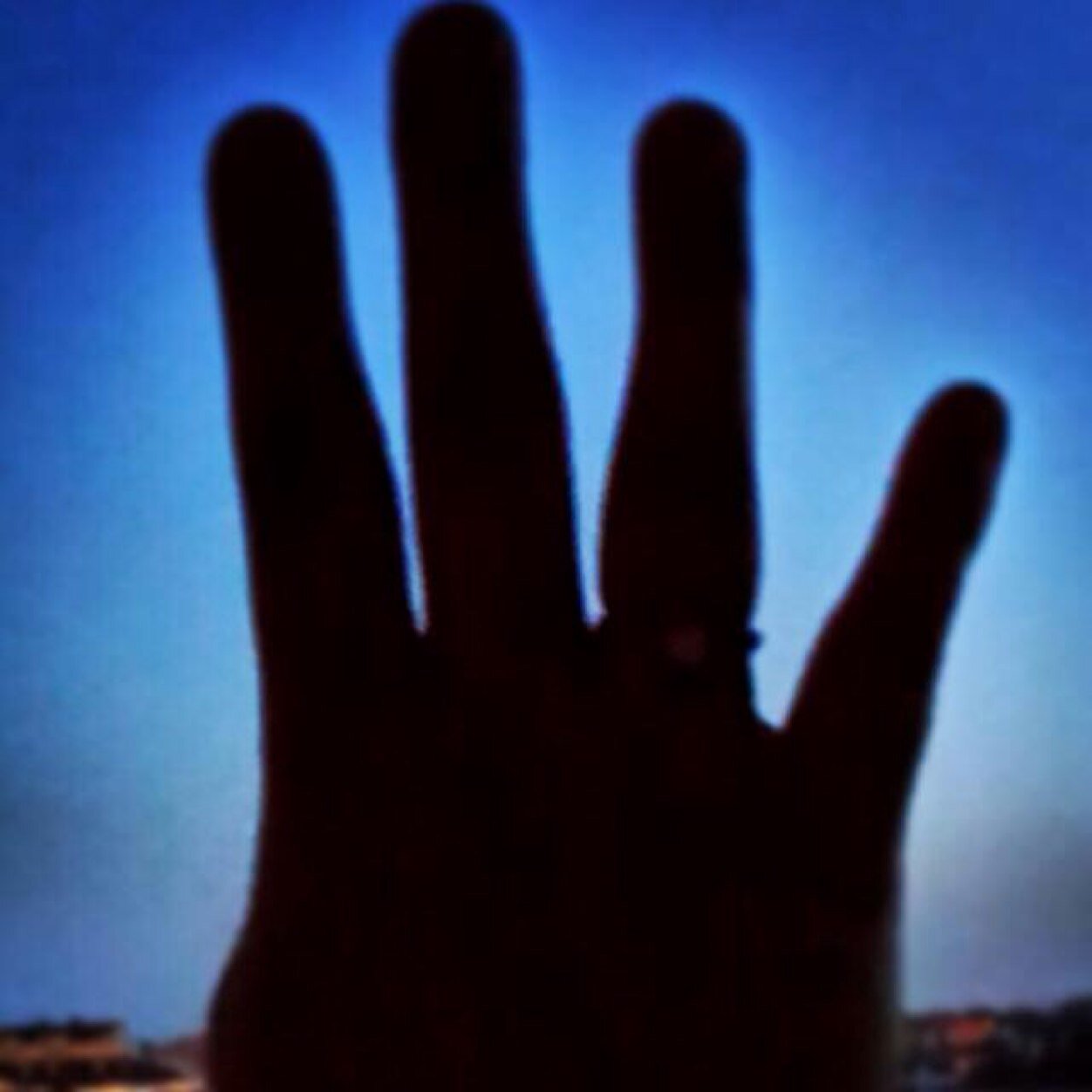 aseka11111's profile picture. 