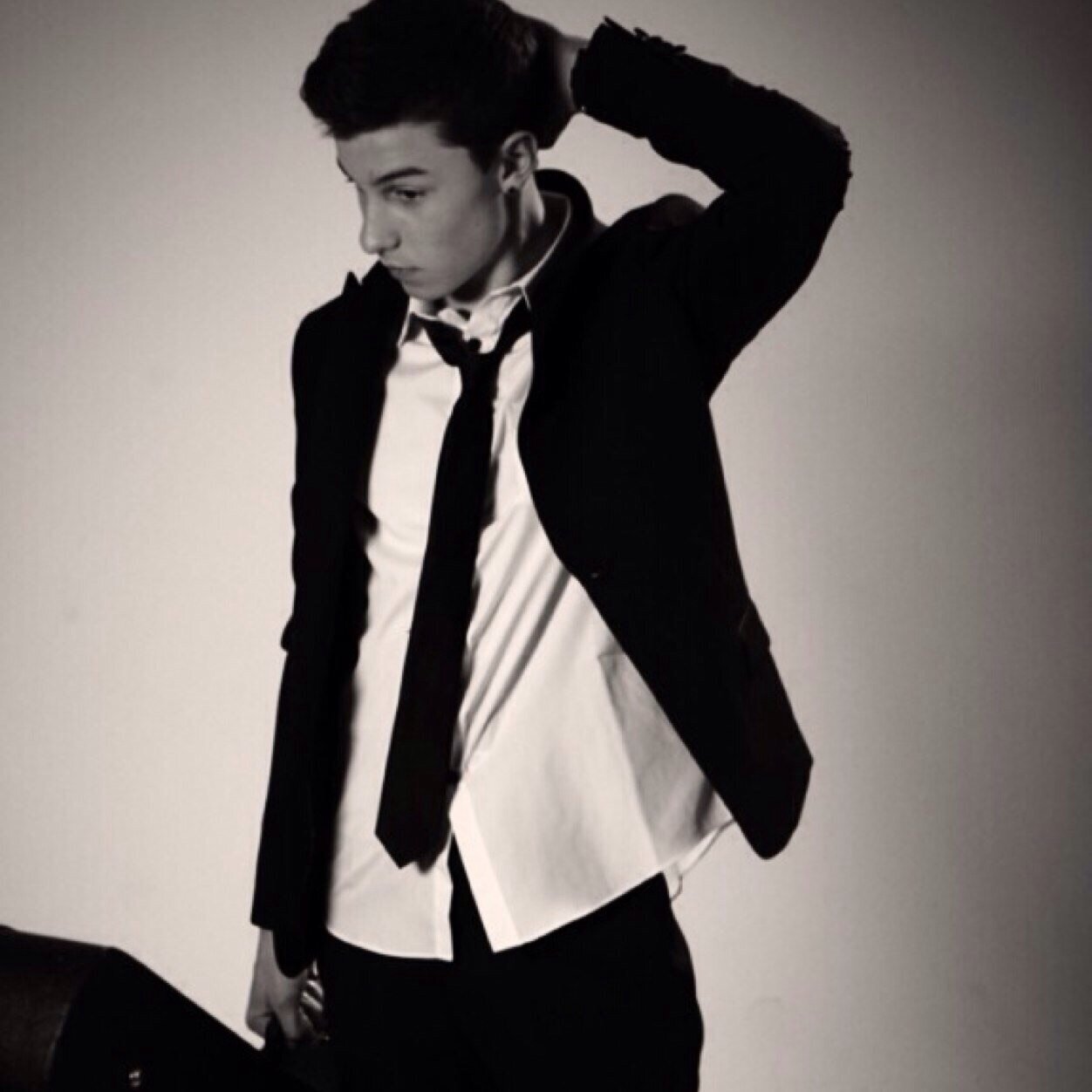 shawnfollowed's profile picture. if i follow you that means that my sunshine follows you too! congragualtions!