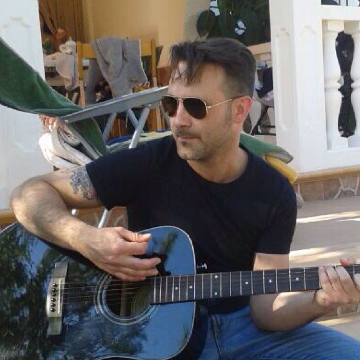 Guitarrista,rockero y valencianista 🇪🇸