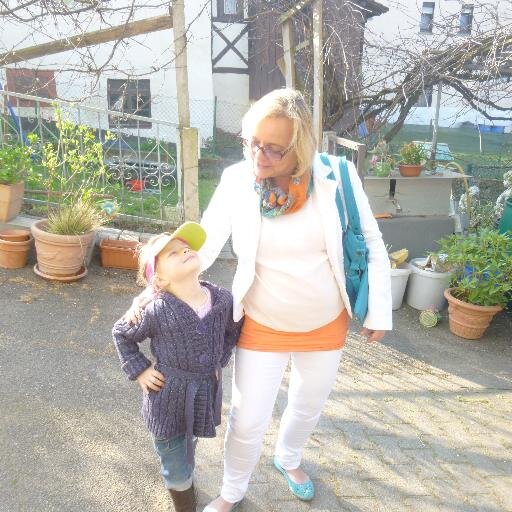 ClaudiaSamuel2's profile picture. 