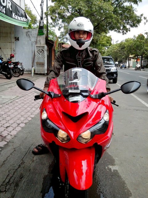| not yet completed | christian | photographer | poemwriter | cornering indonesia | Teaching faculty of English '11 | pig farmer | motorcycle enthusiast |