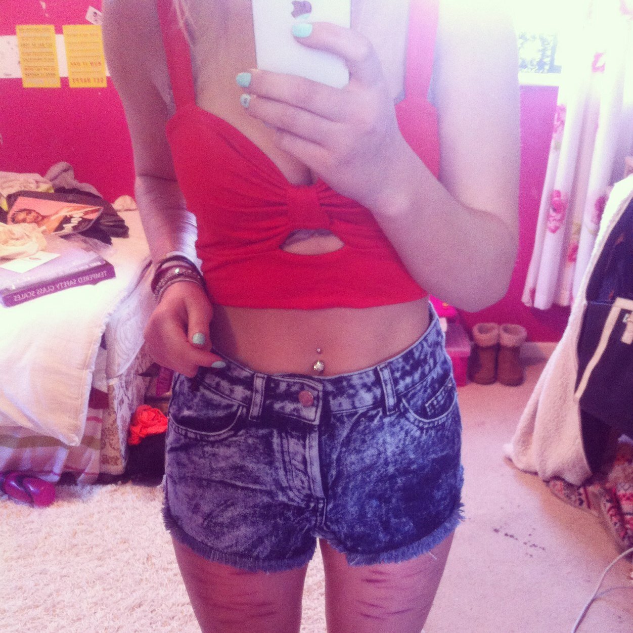 Bulimic with anorexic tendencies, depression & self harm. Outpatient. ✌️ Instagram - ribsxndscxrs
