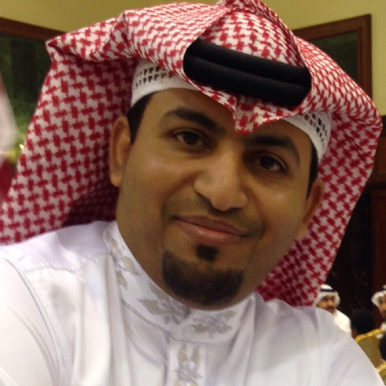 انا حساووووي واموووت في الاحساء - موظف في جامعة الملك فهد للبترول والمعادن