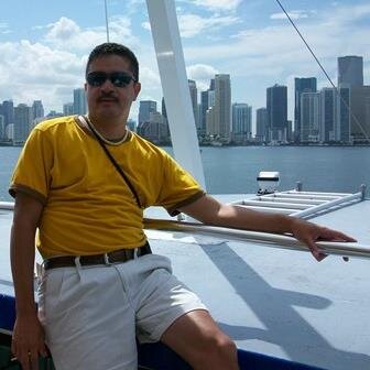 Yo te enseno como aplicar la Ley de Atracción en tu vida personal y de negocio para que atraigas más de lo que tú quieres y menos de lo que no quieres.