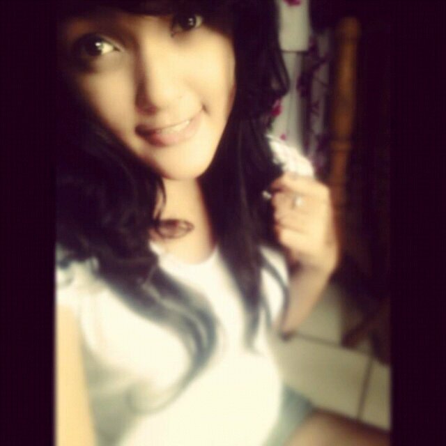 Yang penting enjoy , happy , and keep smile