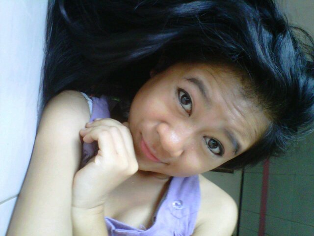 dewdew_29's profile picture. ♥invite 329f6643♥ we never be alone because we alwayz together...iam student n adventure is my hobbyplease follow me friends,,,,,