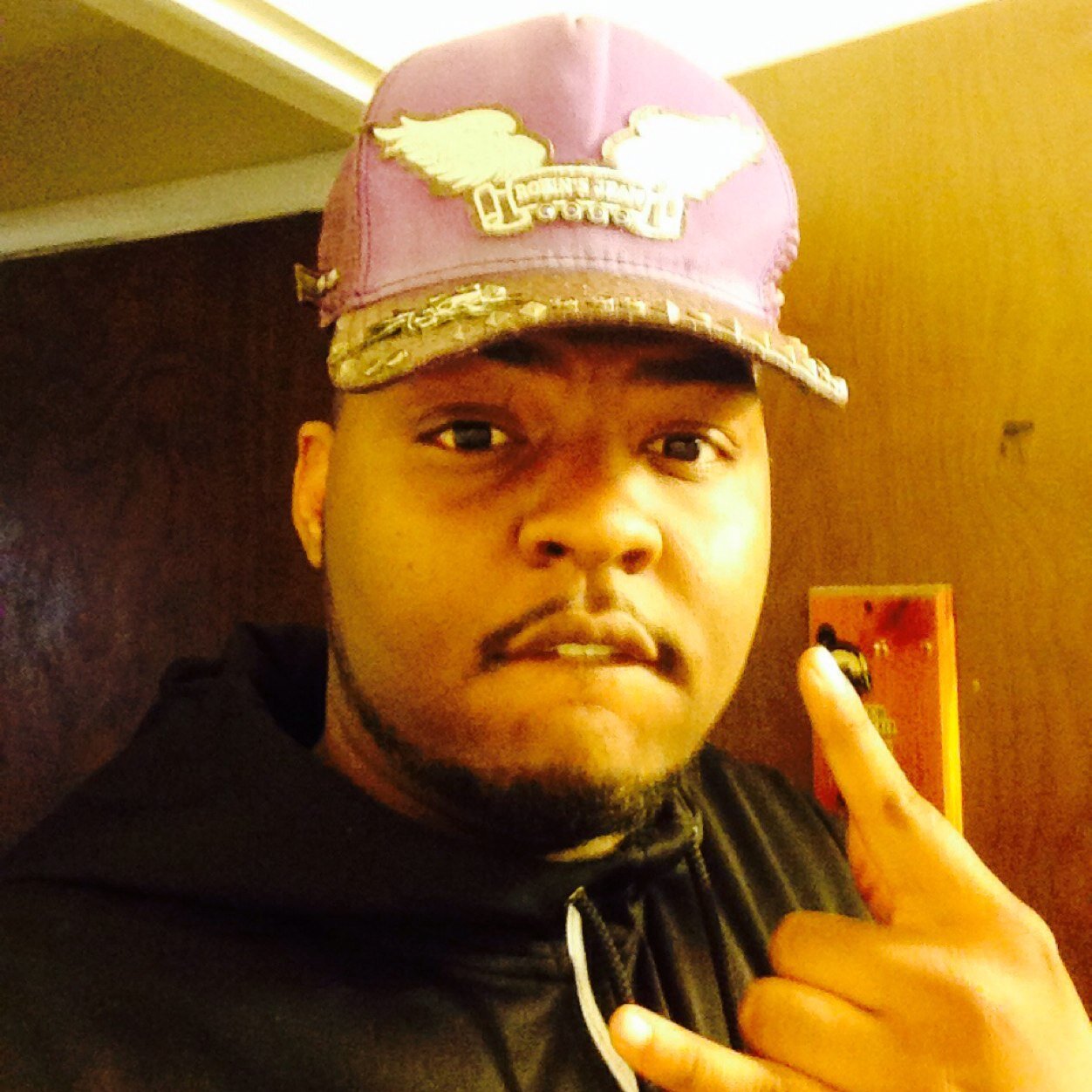 #MOB #sneakergeeker #moneyteam