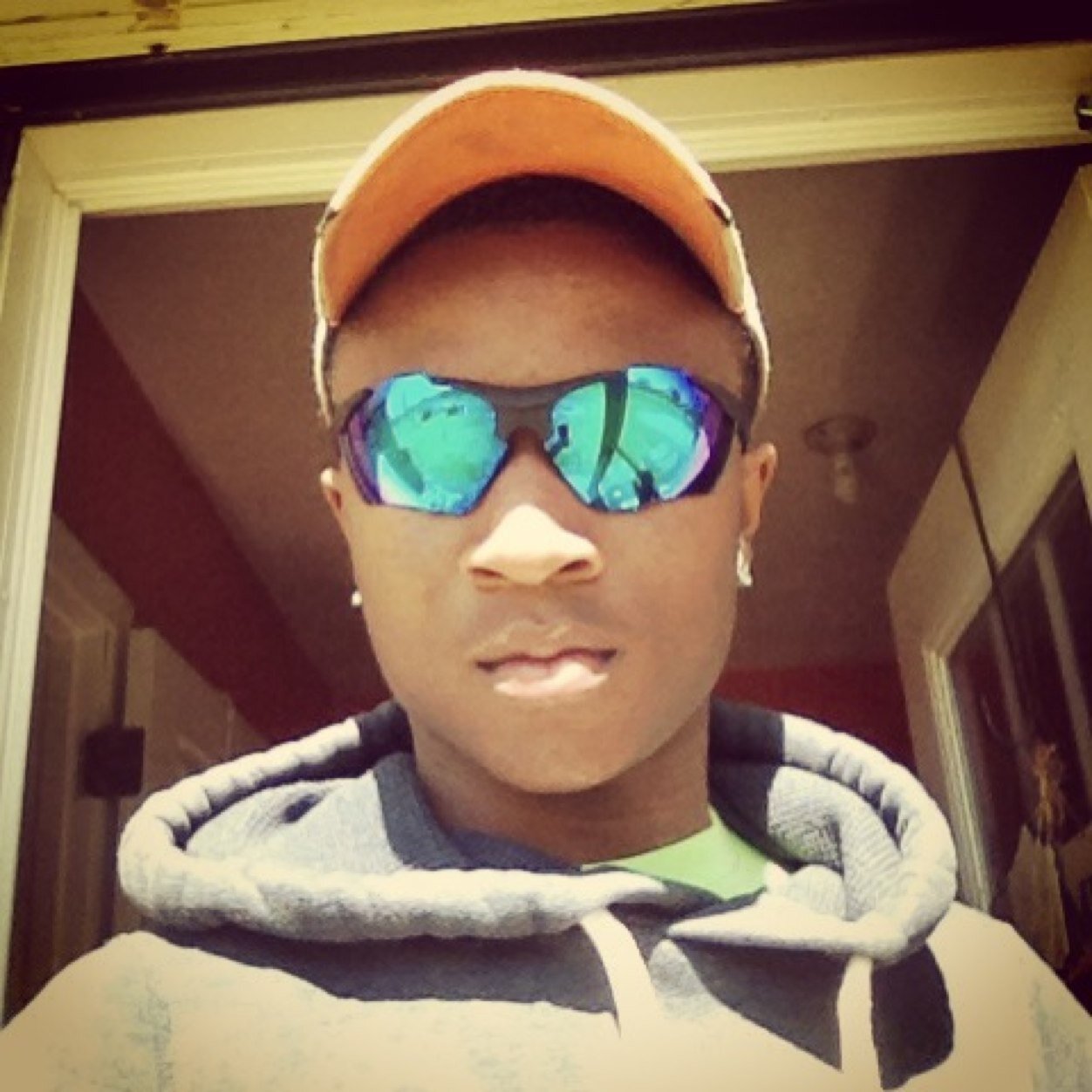simple nigga bout a check $$$$$