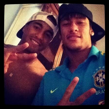 Tudo sobre os melhores ídolos do Brasil e do Mundo! ♥ LM&NJr