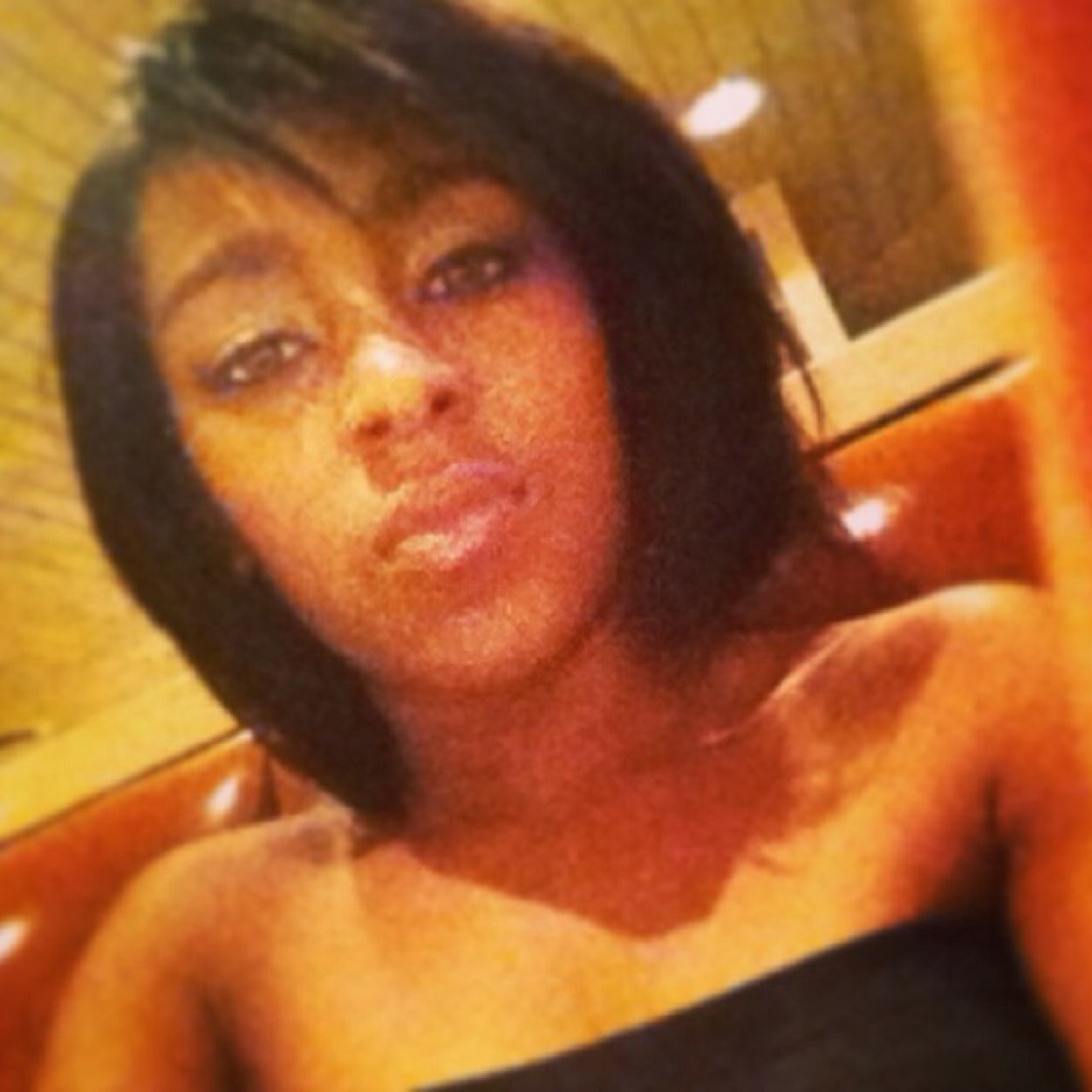 #MOE :) #TeamSingle . #TeamFckYaFeelins . #TeamCOWBOYSS . #TeamLakerNation .